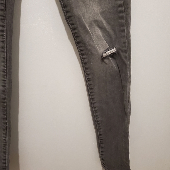 Grey Mossimo Skinny Ripped Jeans (Size 3) - Picture 10 of 11